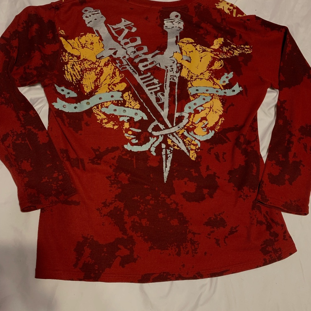 swords grunge long sleeve shirt front and back red silver yellow - Picture 4 of 4